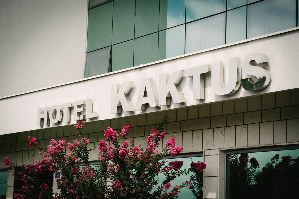 ホテル カクトゥス Čitluk エクステリア 写真
